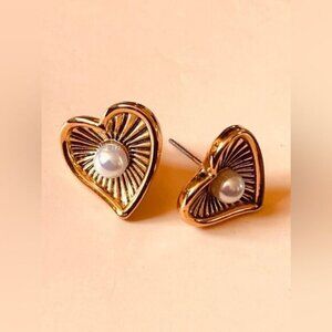 Pearl heart earrings N869